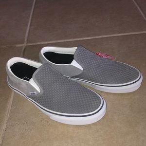 CLOSET CLEANUP! Classic slip on vans👟